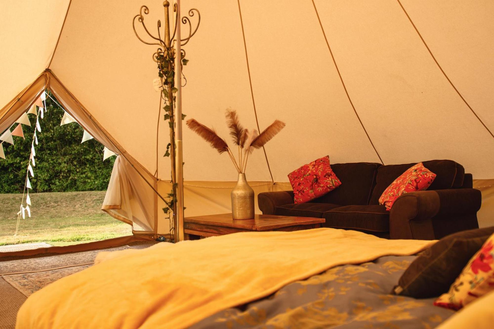 Hotel The Follies Glamping Maidstone Exterior foto